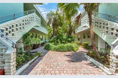 8550 Byron Ave #2G, Miami Beach, FL 33141 - Photo 15