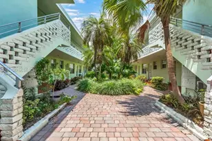8550 Byron Ave, Miami Beach, FL 33141 - Photo 15