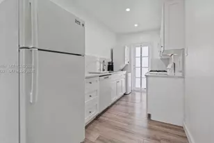 8550 Byron Ave, Miami Beach, FL 33141 - Photo 5