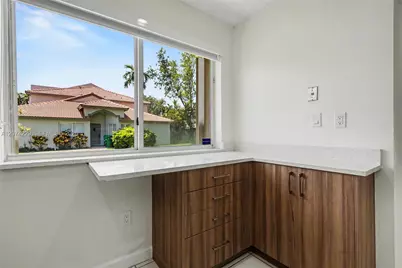 5118 NW 115th Ct, Doral, FL 33178 - Photo 7
