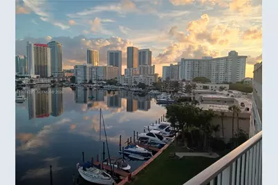 [Address not provided], Hallandale Beach, FL 33009 - Photo 29