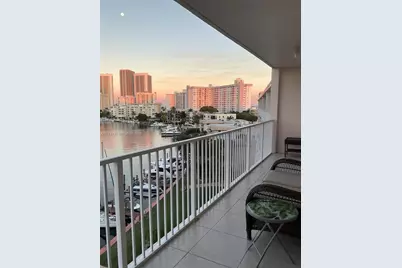 [Address not provided], Hallandale Beach, FL 33009 - Photo 5