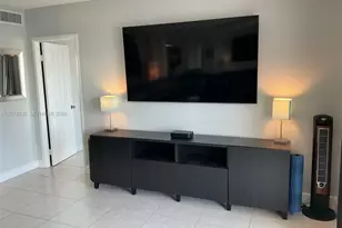 [Address not provided], Hallandale Beach, FL 33009 - Photo 19