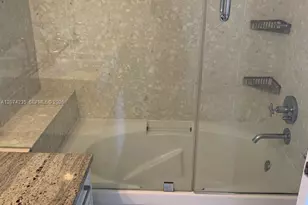 185 SW 7th St, Miami, FL 33130 - Photo 5