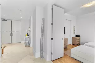 100 S Pointe Dr, Miami Beach, FL 33139 - Photo 11