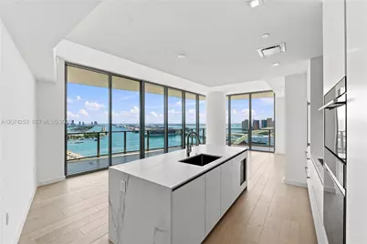 1400 Biscayne Blvd #3201, Miami, FL 33132 - Photo 9