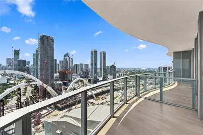 1400 Biscayne Blvd #3201, Miami, FL 33132 - Photo 7