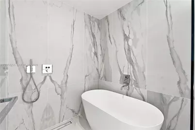 1400 Biscayne Blvd #3201, Miami, FL 33132 - Photo 15