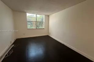 492 NW 165th St Rd, Miami, FL 33169 - Photo 7