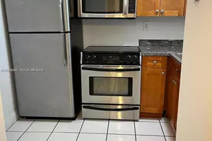 492 NW 165th St Rd, Miami, FL 33169 - Photo 3
