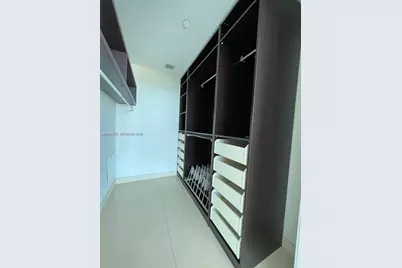 888 Biscayne Blvd #3110, Miami, FL 33132 - Photo 11