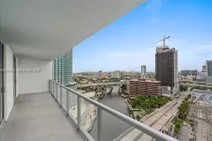 185 SW 7th St, Miami, FL 33130 - Photo 3