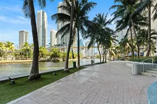185 SW 7th St, Miami, FL 33130 - Photo 29