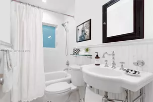 3919 Braganza Ave, Miami, FL 33133 - Photo 43
