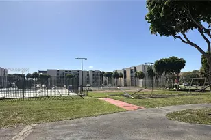 9431 SW 4th St, Miami, FL 33174 - Photo 17