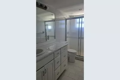 8024 Tatum Waterway Dr #6B, Miami Beach, FL 33141 - Photo 13