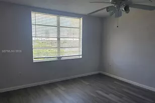 8024 Tatum Waterway Dr, Miami Beach, FL 33141 - Photo 7
