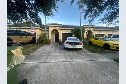 3372 NE 11th Dr #3372, Homestead, FL 33033 - Photo 1