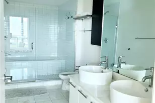 888 Biscayne Blvd, Miami, FL 33132 - Photo 3