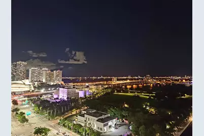 888 Biscayne Blvd #1610, Miami, FL 33132 - Photo 15