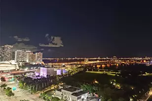 888 Biscayne Blvd, Miami, FL 33132 - Photo 15