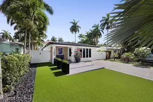 1353 Van Buren St, Hollywood, FL 33019 - Photo 3