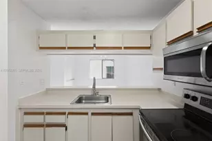 13856 SW 93rd Ln, Miami, FL 33186 - Photo 17