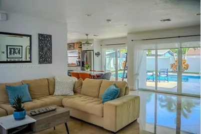 1640 NE 59th Pl, Fort Lauderdale, FL 33334 - Photo 7