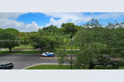 650 Coral Way #404, Coral Gables, FL 33134 - Photo 17