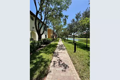 3160 NW 127th Ter #3160, Sunrise, FL 33323 - Photo 5