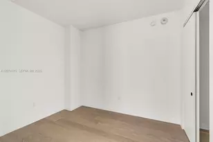 2200 Brickell Ave, Miami, FL 33129 - Photo 29