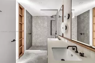 2200 Brickell Ave, Miami, FL 33129 - Photo 21
