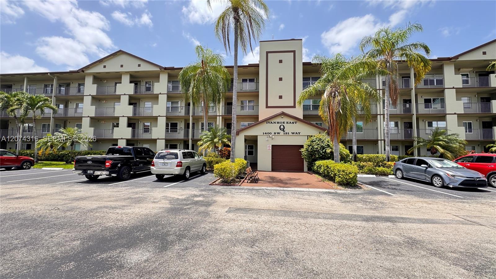1400 SW 131st Way #305Q - 1400 SW 131st Way #305Q, Pembroke Pines, FL 33027 Luxury Property | Jose Angel Pina