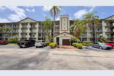 1400 SW 131st Way #305Q, Pembroke Pines, FL 33027 - Photo 1