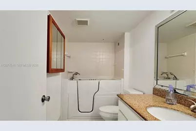 1400 SW 131st Way #305Q, Pembroke Pines, FL 33027 - Photo 11