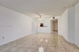 1400 SW 131st Way, Pembroke Pines, FL 33027 - Photo 5
