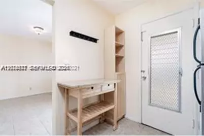 4750 NW 10th Ct #308, Plantation, FL 33313 - Photo 5