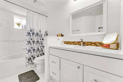 17145 N Bay Rd #4501, Sunny Isles Beach, FL 33160 - Photo 31
