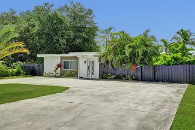 6104 SW 33rd St, Miramar, FL 33023 - Photo 3