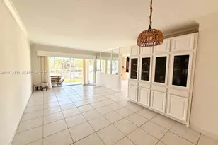 455 Paradise Isle Blvd, Hallandale Beach, FL 33009 - Photo 5