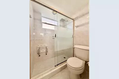 455 Paradise Isle Blvd #109, Hallandale Beach, FL 33009 - Photo 17