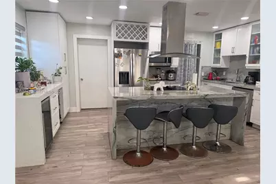 1201 N 70th Way, Hollywood, FL 33024 - Photo 3