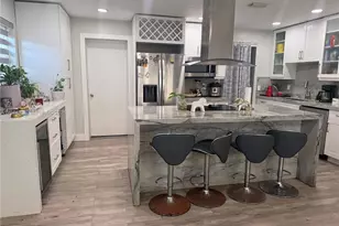 1201 N 70th Way, Hollywood, FL 33024 - Photo 3