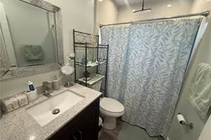 1201 N 70th Way, Hollywood, FL 33024 - Photo 11