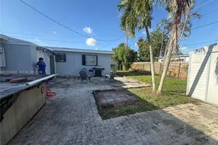 1201 N 70th Way, Hollywood, FL 33024 - Photo 21