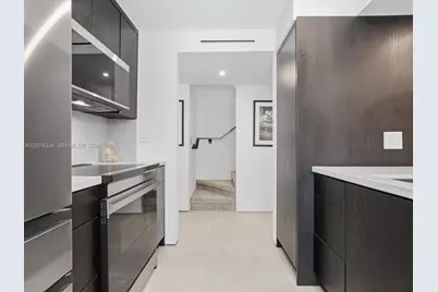 2945 Bridgeport Ave #E, Coconut Grove, FL 33133 - Photo 13