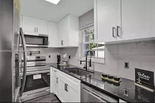 302 NW 9th St, Hallandale Beach, FL 33009 - Photo 5