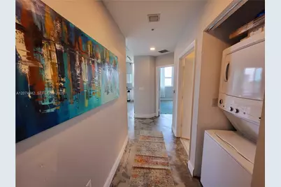 133 NE 2nd Ave #2419, Miami, FL 33132 - Photo 5