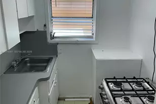 1352 SW 7th St, Miami, FL 33135 - Photo 11