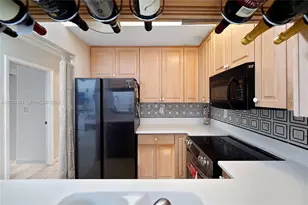 7762 SW 99th St, Miami, FL 33156 - Photo 13